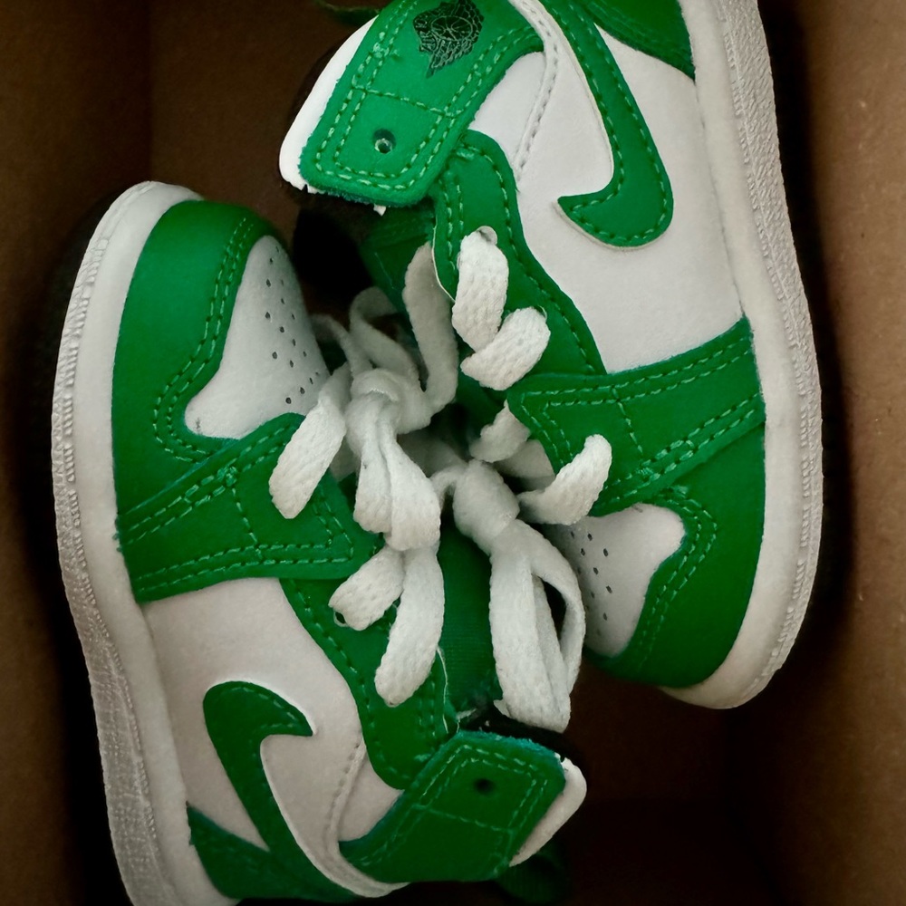 Jordan 1 mid green toddler shoes size 3c